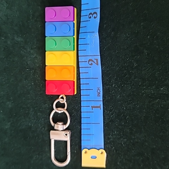 Pride keychain/zipper pull NWT - Picture 3 of 4